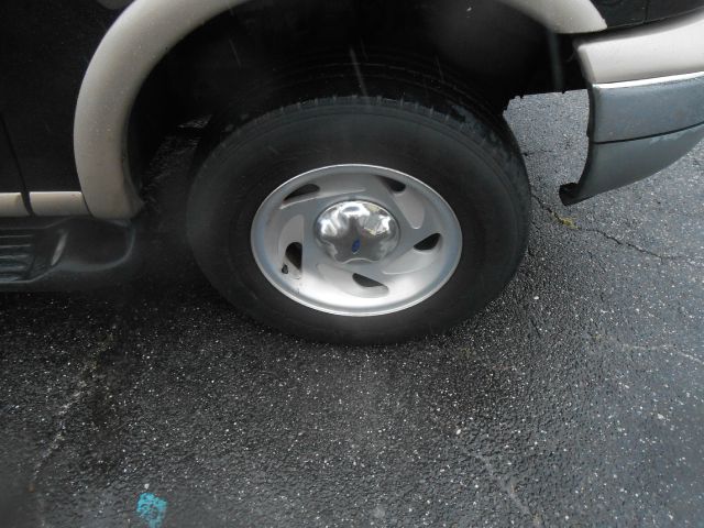 Ford Expedition 1999 photo 20