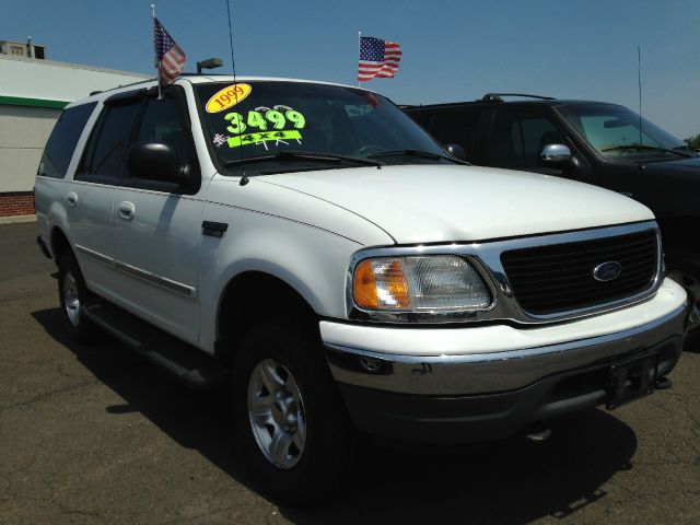 Ford Expedition 1999 photo 2