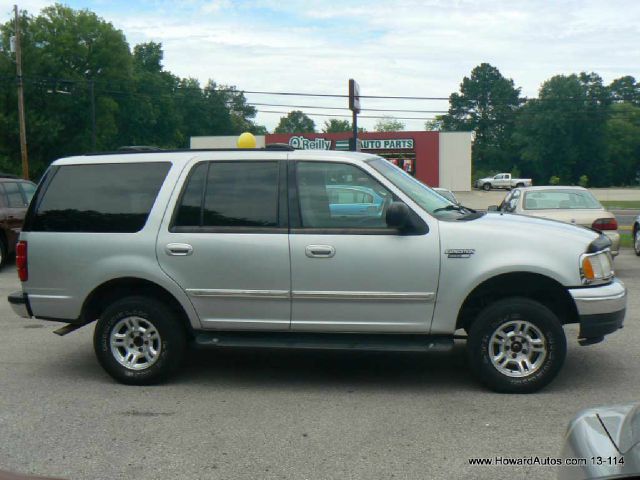 Ford Expedition 2000 photo 2