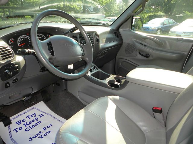 Ford Expedition SL 4x4 Regular Cab SUV