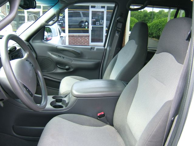 Ford Expedition 2000 photo 10