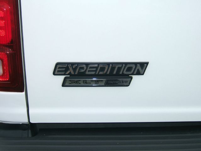 Ford Expedition 2000 photo 2