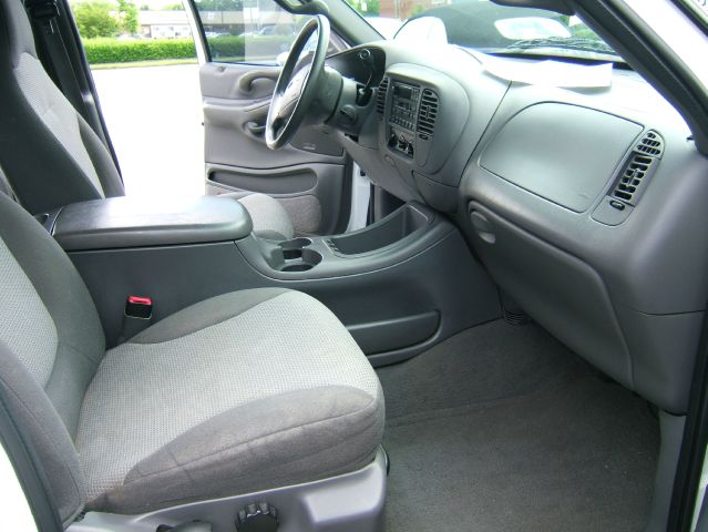 Ford Expedition 2000 photo 5