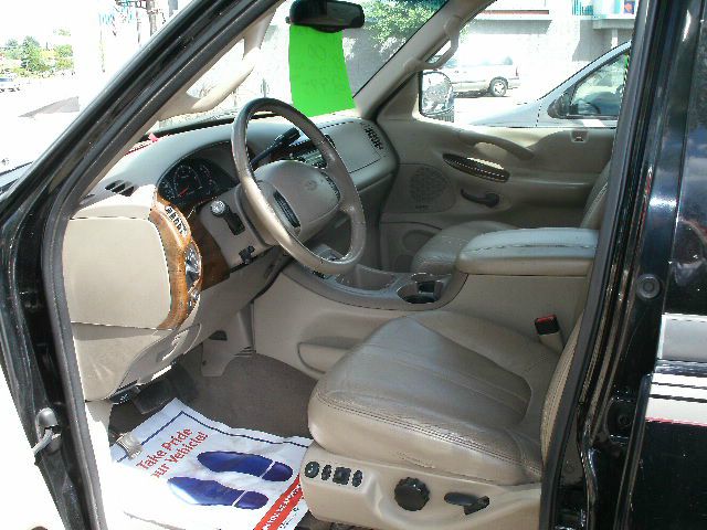 Ford Expedition 2000 photo 1