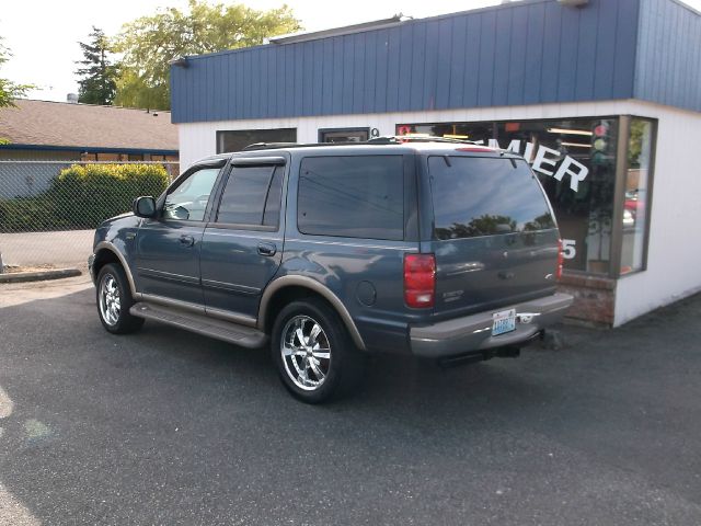 Ford Expedition 2000 photo 3
