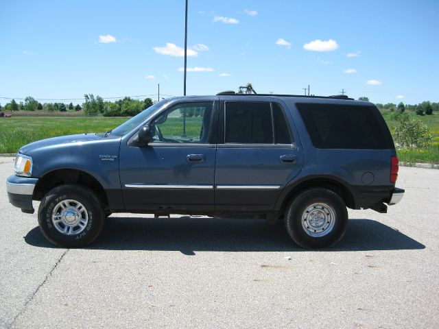 Ford Expedition 2000 photo 2