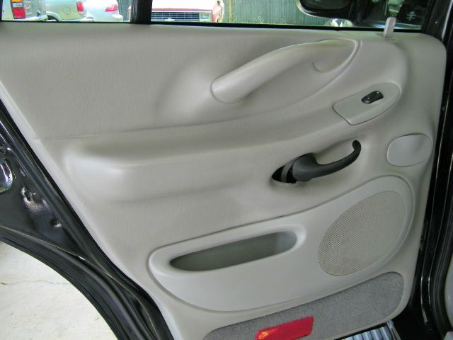 Ford Expedition 2000 photo 11