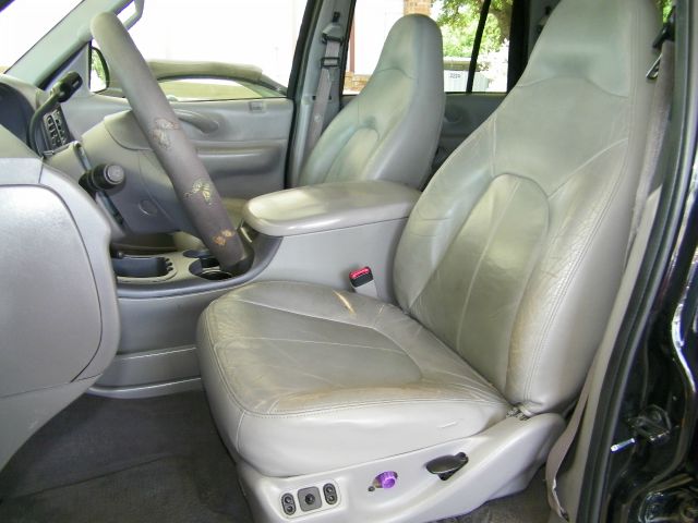 Ford Expedition 2000 photo 15