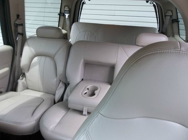Ford Expedition 2000 photo 2