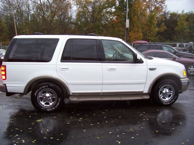 Ford Expedition 2000 photo 2