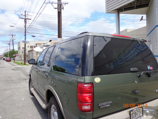 Ford Expedition 2000 photo 3