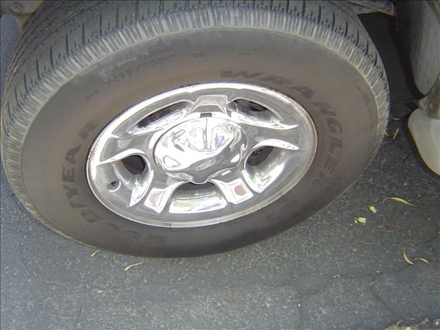 Ford Expedition 2000 photo 5