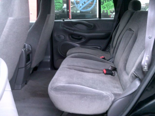 Ford Expedition 2001 photo 1