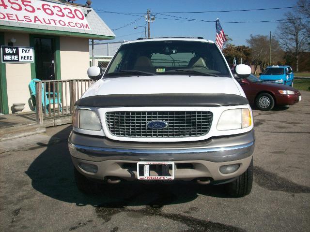 Ford Expedition 2001 photo 1