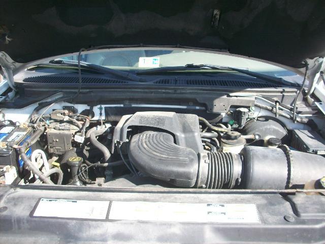 Ford Expedition 2001 photo 3