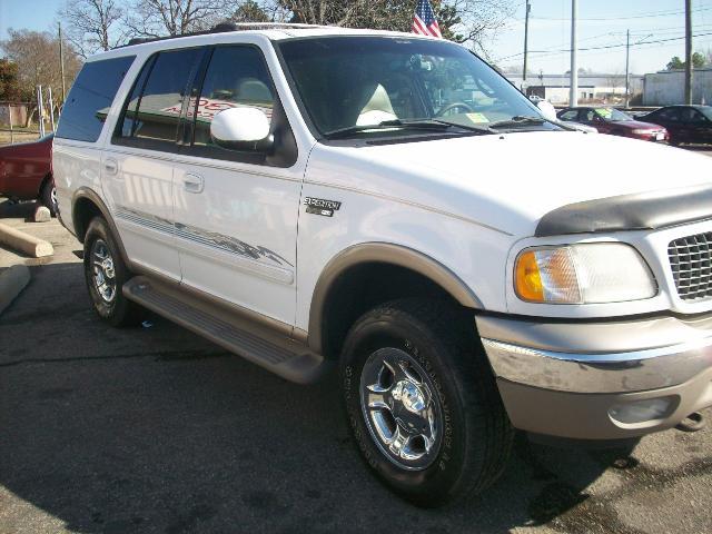 Ford Expedition 2001 photo 4