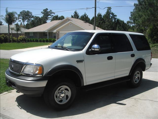 Ford Expedition 2WD Double CAB SR5 Leather And Sport Utility