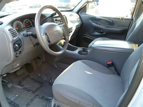 Ford Expedition 2001 photo 2