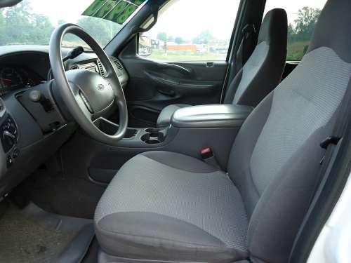 Ford Expedition 2001 photo 1