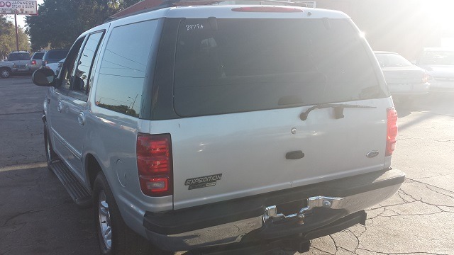 Ford Expedition 2001 photo 2