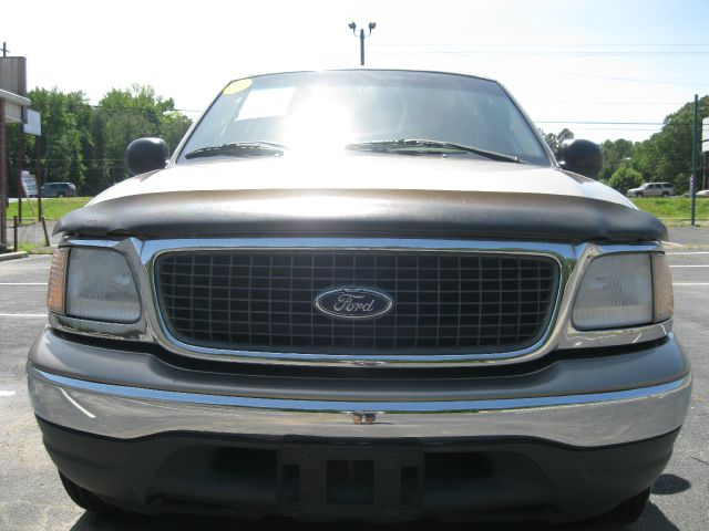 Ford Expedition 2001 photo 8