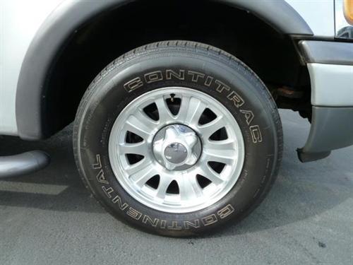 Ford Expedition 2001 photo 2