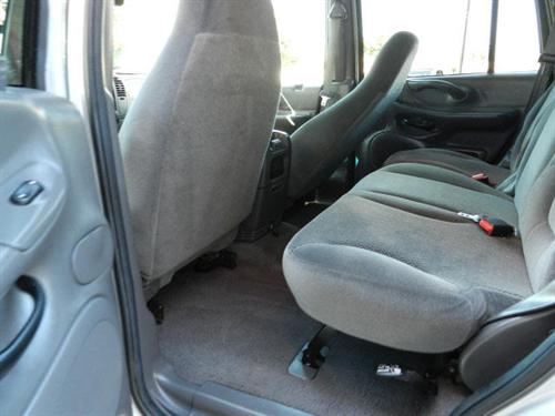 Ford Expedition 2001 photo 4