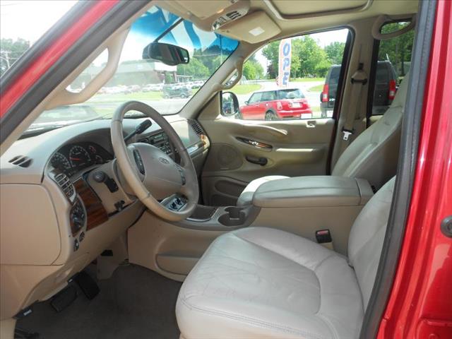 Ford Expedition 2001 photo 2