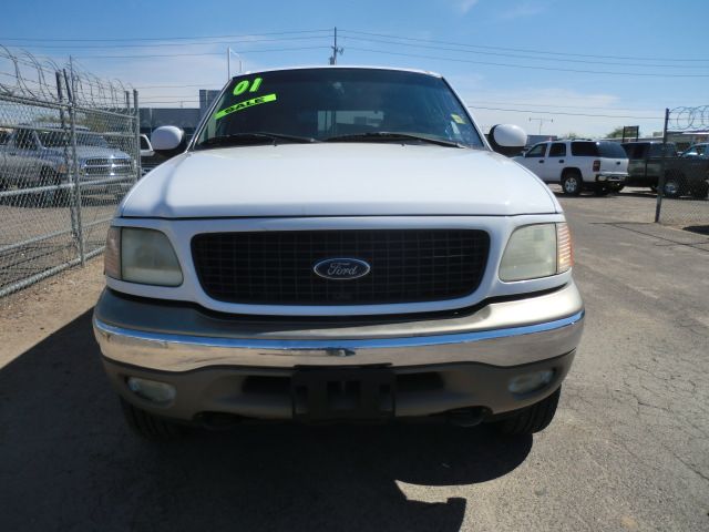 Ford Expedition 2001 photo 2