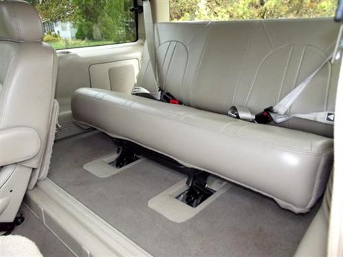 Ford Expedition 2001 photo 2