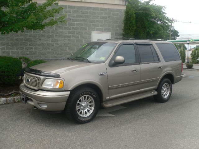 Ford Expedition 2001 photo 1