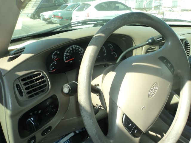 Ford Expedition 2001 photo 5