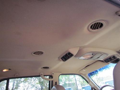 Ford Expedition 2001 photo 4