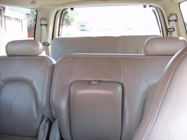 Ford Expedition 2001 photo 3