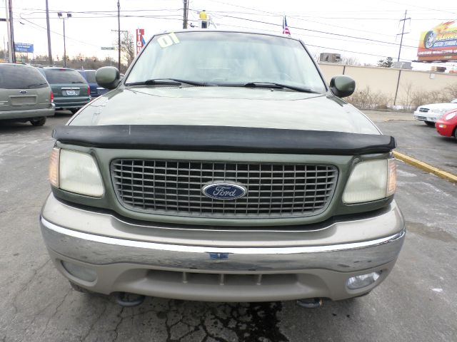 Ford Expedition 2001 photo 2