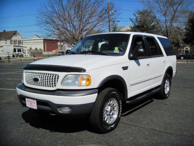 Ford Expedition 2002 photo 1