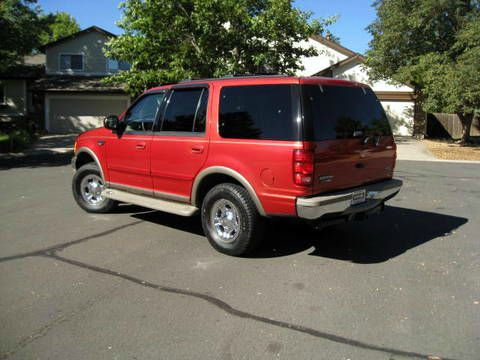 Ford Expedition 2002 photo 2