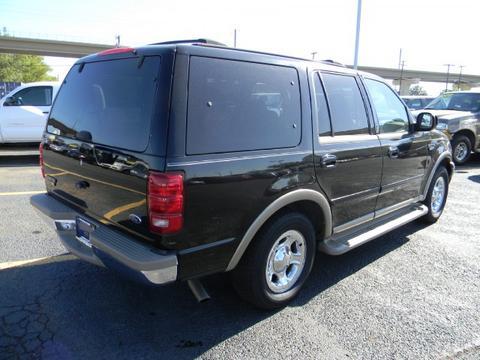 Ford Expedition 2002 photo 2