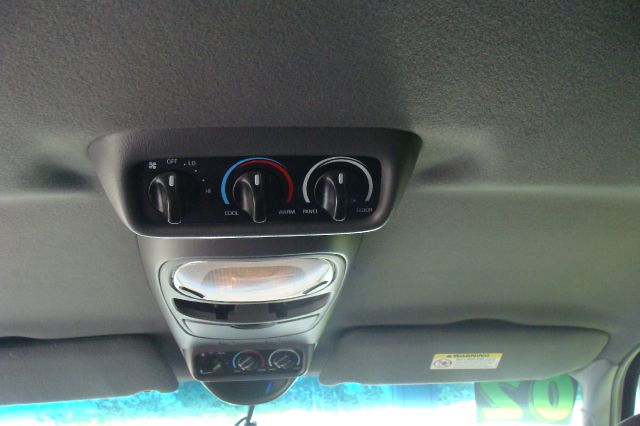 Ford Expedition 2002 photo 1