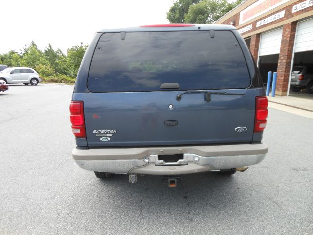 Ford Expedition 2002 photo 3
