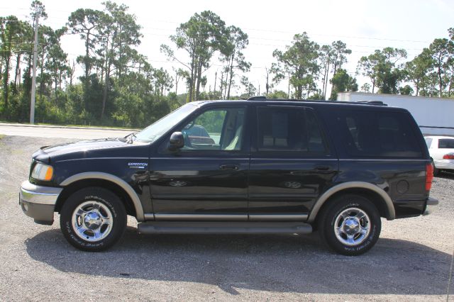 Ford Expedition 2002 photo 1