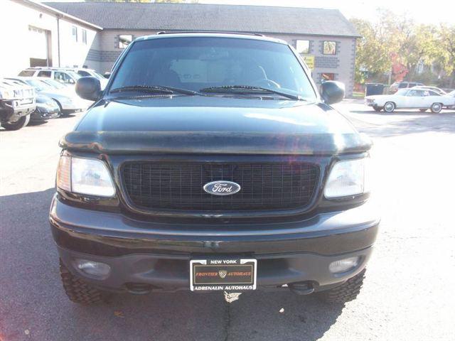 Ford Expedition 2002 photo 4