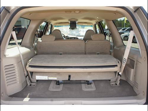 Ford Expedition 2002 photo 1