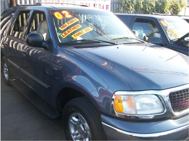 Ford Expedition 2002 photo 2