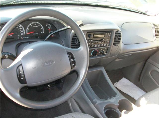 Ford Expedition 2002 photo 4