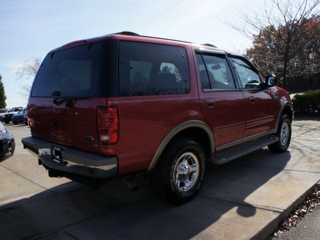 Ford Expedition 2002 photo 1