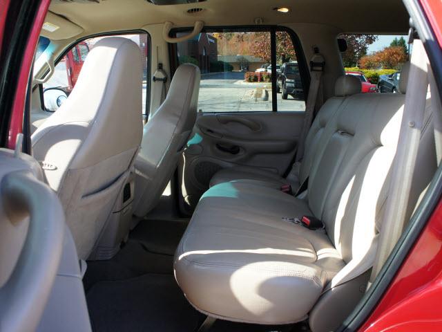 Ford Expedition 2002 photo 4