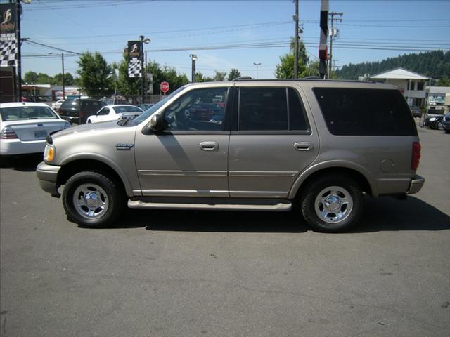Ford Expedition 2002 photo 1
