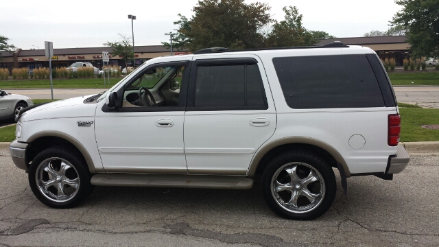 Ford Expedition 2002 photo 1