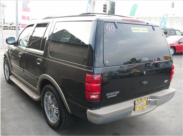 Ford Expedition 2002 photo 3
